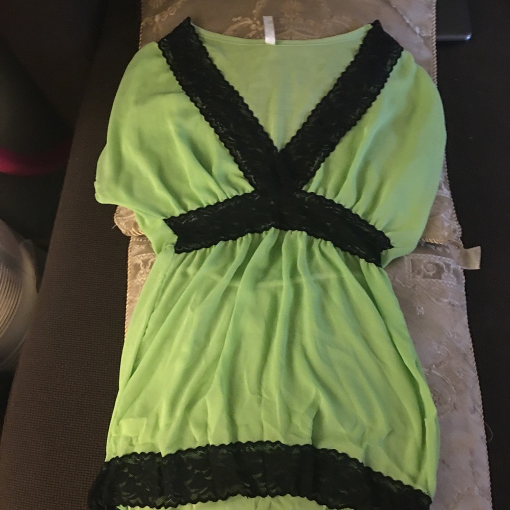 Beautiful citrus tunic.